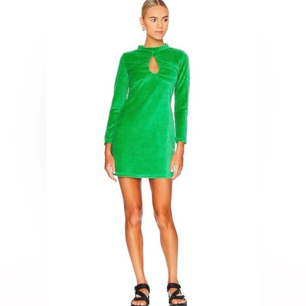 Emerald keyhole long sleeve dress